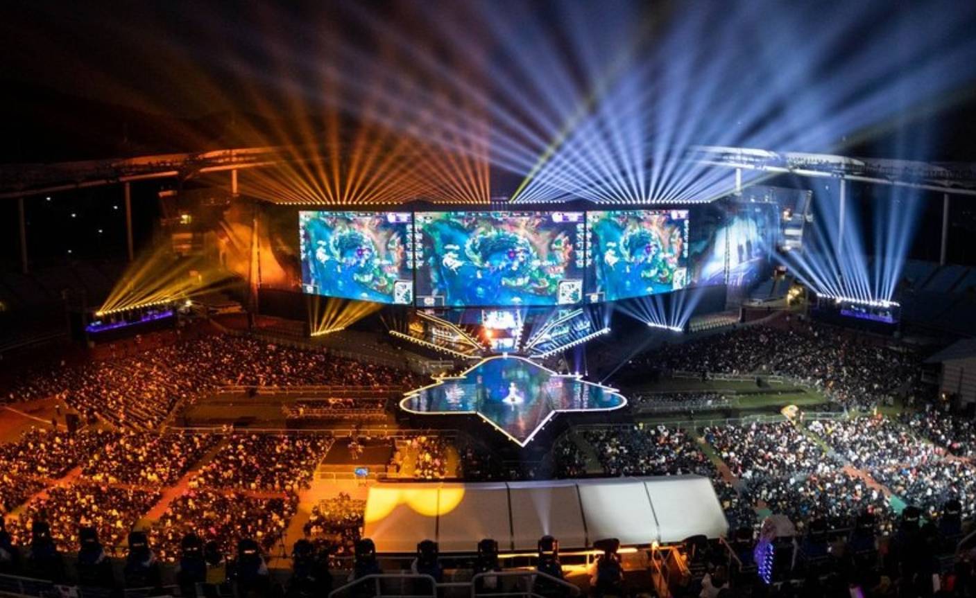 CTBC Flying Oyster 在2025年全球总决赛上震惊了 T1