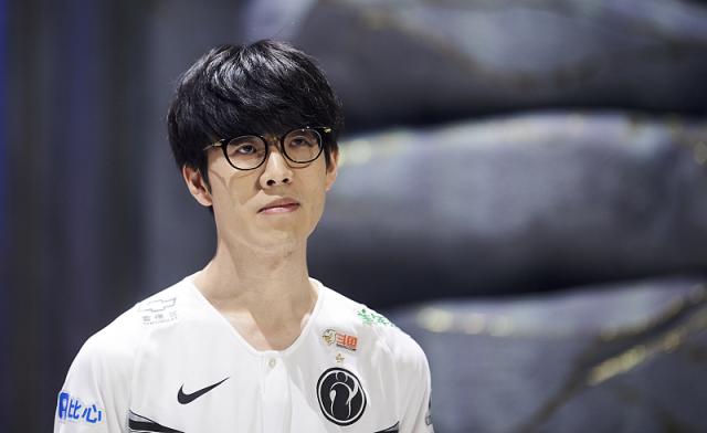 LPL春季赛：EDG成伪强队？不敌RNG后创一尴尬纪录！