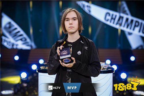 官方：哔哩哔哩将直播整个2025 LPL 赛事！